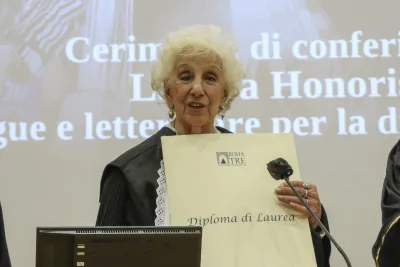 La presidenta de Abuelas de Plaza de Mayo, Estela de Carlotto, recibe este miércoles el doctorado Honoris Causa en Lengua y Literatura