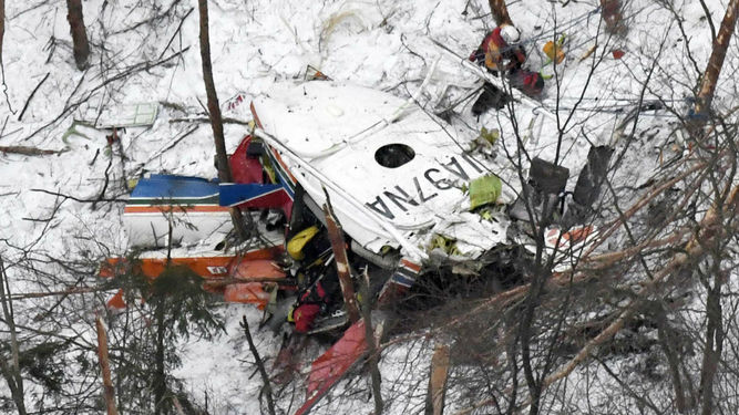 Un muerto y siete desaparecidos tras estrellarse dos helicópteros de las fuerzas japonesas