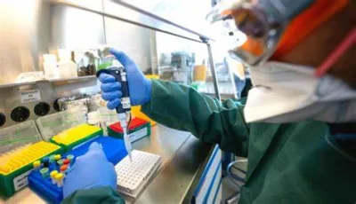 Dos equipos de última generación para diagnóstico de la tuberculosis.