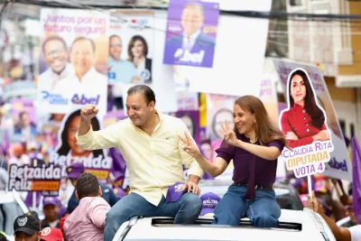Abel Martínez durante un recorrido este domingo