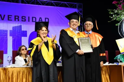 Universidad Ute gradúa nuevos profesionales en su trigésima segunda graduación ordinaria (Foto: Fuente externa)