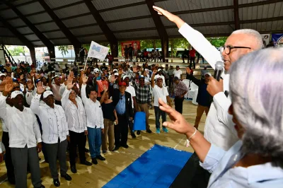 Integrantes del movimiento durante el acto de juramentación