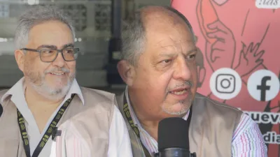 Observadores internacionales José M. Arroyo y Luis G. Solís. (Ilustración Josué M.Vargas).