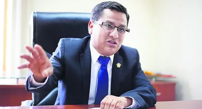 El ministro de Salud de Perú, César Vásquez