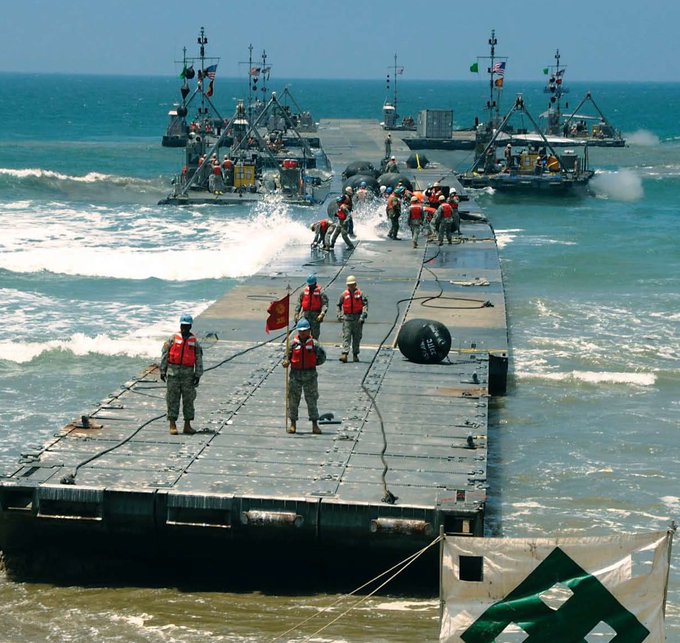 Muelle flotante en la Franja de Gaza