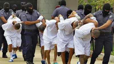 Las muertes de detenidos durante el régimen de excepción en El Salvador superan las 300