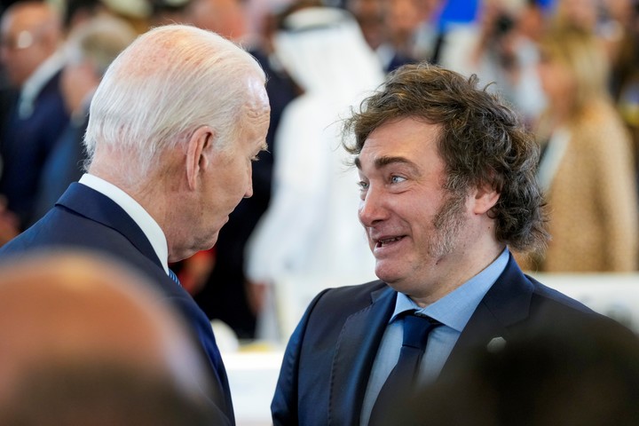 Los presidentes, Joe Biden, de Estados Unidos, y Javier Milei, de Argentina