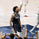 Doncic aplaza la fiesta y los Mavs siguen vivos tras dar paliza a los Celtics