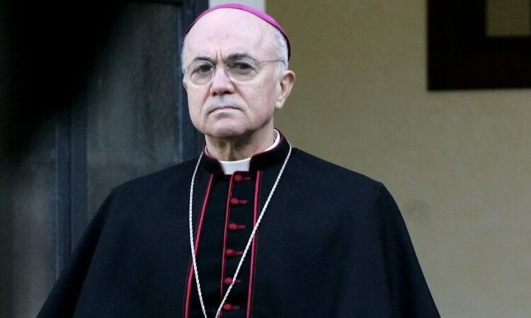 Arzobispo Carlo Maria Viganò