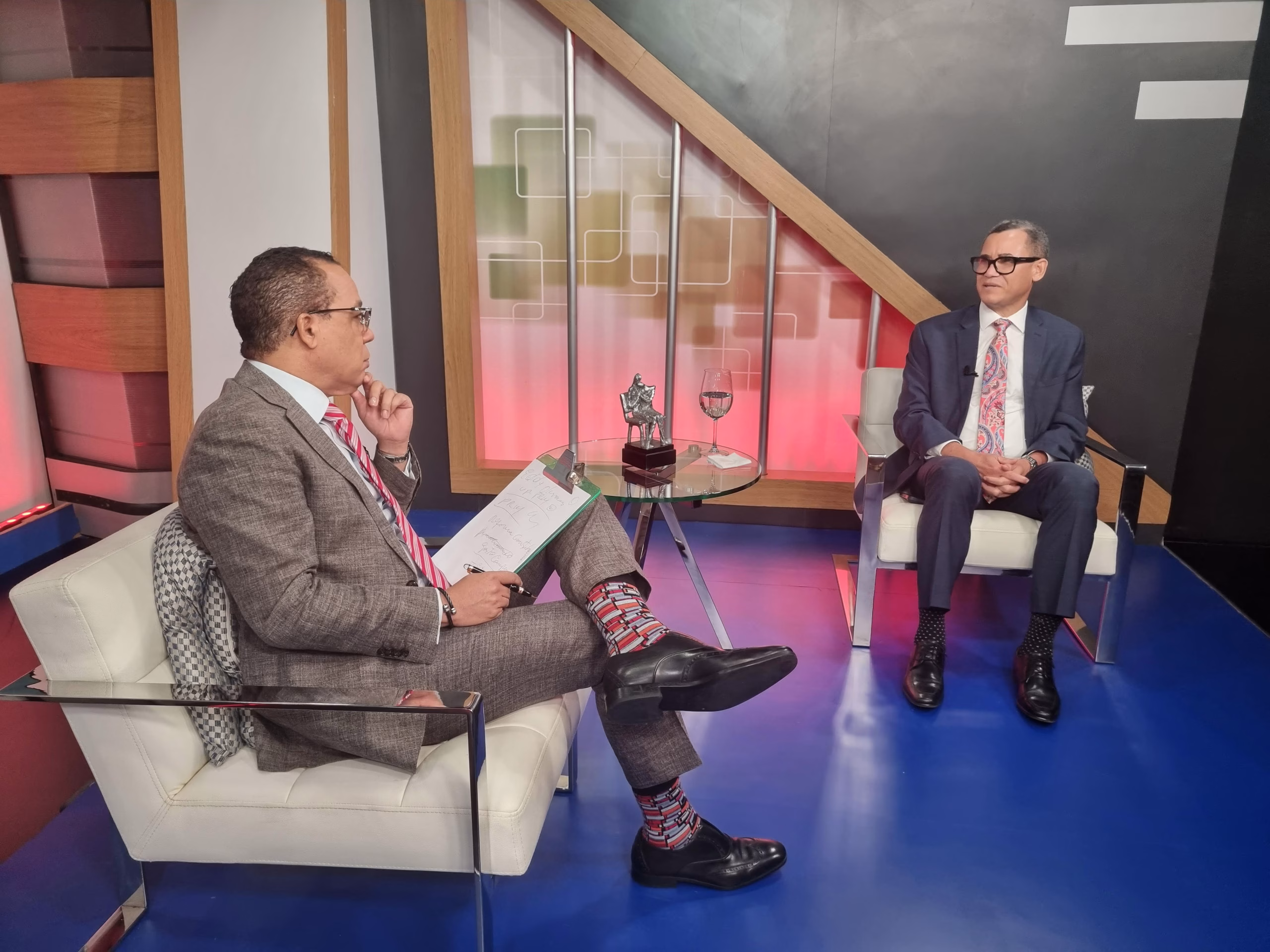 Olivares dice sería gravísimo error unificar elecciones municipal congresual y presidencial