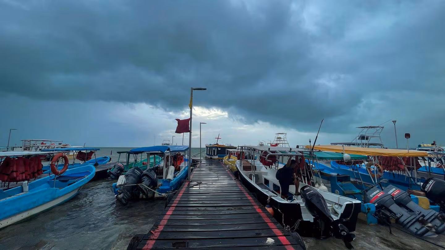 La depresión tropical ‘Tres’ evoluciona a la tormenta ‘Chris’ sobre el Golfo de México