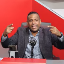 Comunicador defiende entrega de bonos navideños a familias de escasos recursos