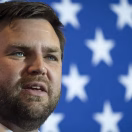 ¿Cuáles son las ideas de J.D. Vance, número dos de Trump, sobre la inmigración en EE.UU.?