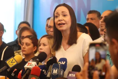 Bloque antichavista denuncia que ente electoral "ha paralizado" transmisión de resultados