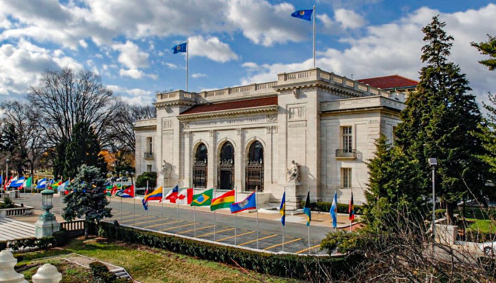 Fachada de la Organización de los Estados Americanos (OEA)