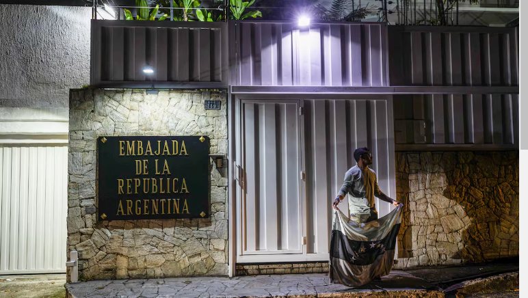 Fachada de la embajada de Argentina en Venezuela
