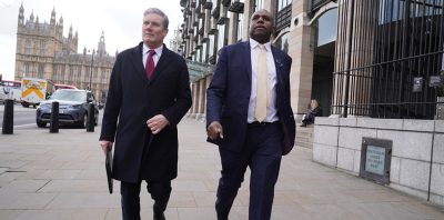 Keir Starmer, primer ministro del Reino Unido, y David Lammy el ministro británico de Asuntos Exteriores