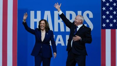 Kamala Harris y Tim Walz