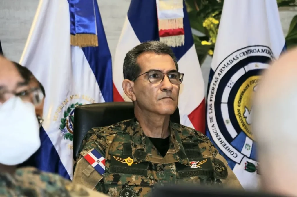 Luciano Díaz Morfa, ministro de Defensa