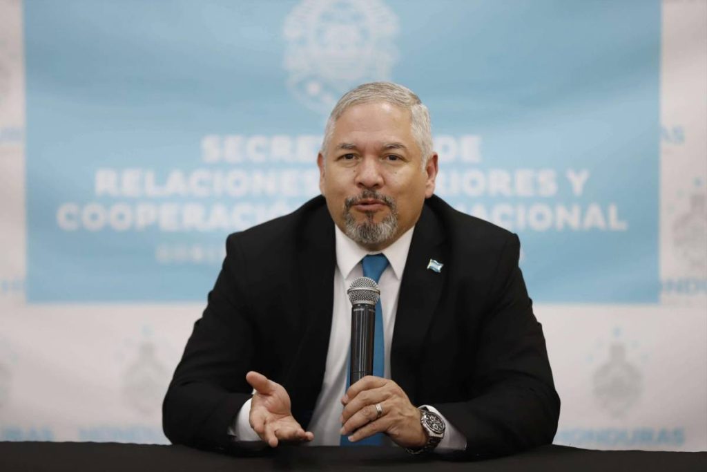 Eduardo Enrique Reina, el canciller de Honduras