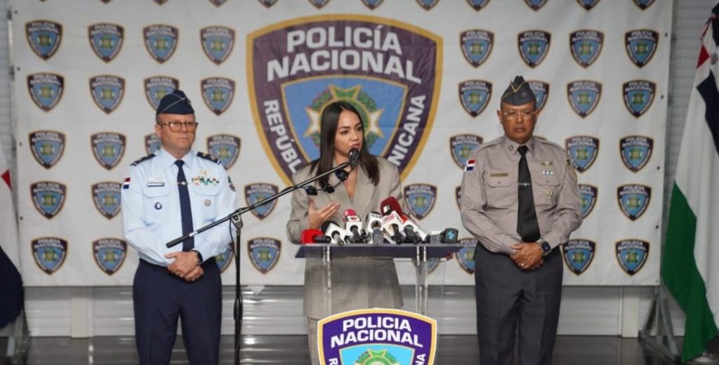 Faride Raful, ministra de Interior y Policía en rueda de prensa luego de la “Operación Garantía de Paz”