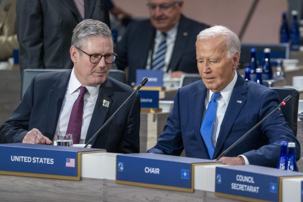 Joe Biden y Keir Starmer