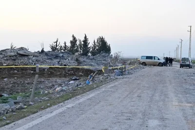 El comunicado indica que en en Bednayel, la incursión del enemigo israelí provocó la muerte de ocho personas, entre ellas cinco mujeres".