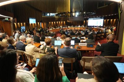 Reunión en la sede de la CEPAL en Santiago de Chile