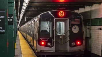 Miles de dominicanos serán afectados por reparación líneas usan trenes 1, 2 y 3 en Manhattan
