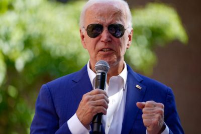 Biden encabeza un homenaje en la Casa Blanca por el Día Mundial del Sida