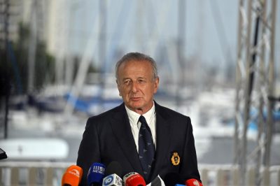 David Jacobs, comodoro del Club de Yates de Crucero de Australia