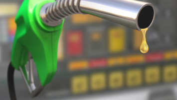 Gobierno congela precios de principales combustibles