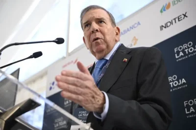 Edmundo González Urrutia