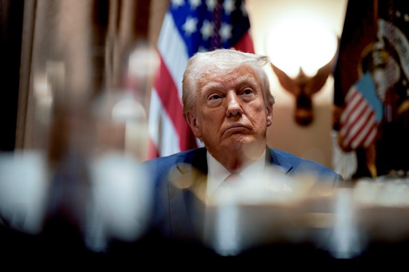 Donald Trump cede protagonismo a Musk en una primera reunión de gabinete