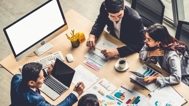 El informe ‘Panorama Laboral 2024 de América Latina y el Caribe’, elaborado por el mismo organismo internacional, recalca que esta recuperación es tan solo una “mejora a corto plazo”