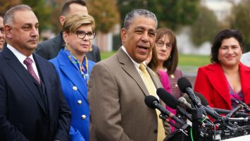 Espaillat, presidente del Caucus Hispano del Congreso, será el portavoz del mensaje del Partido Demócrata al discurso del mandatario
