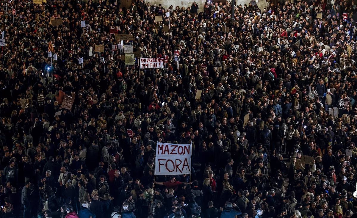 Miles de personas, artistas y alcaldes se manifiestan en Roma para ...