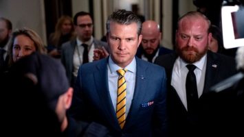 Hegseth afirma que «hay opciones» al ser preguntado por la posible captura de Díaz-Canel