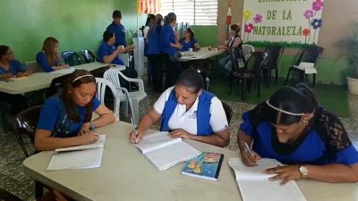 Se cumple paro de docencia en escuelas de Navarrete