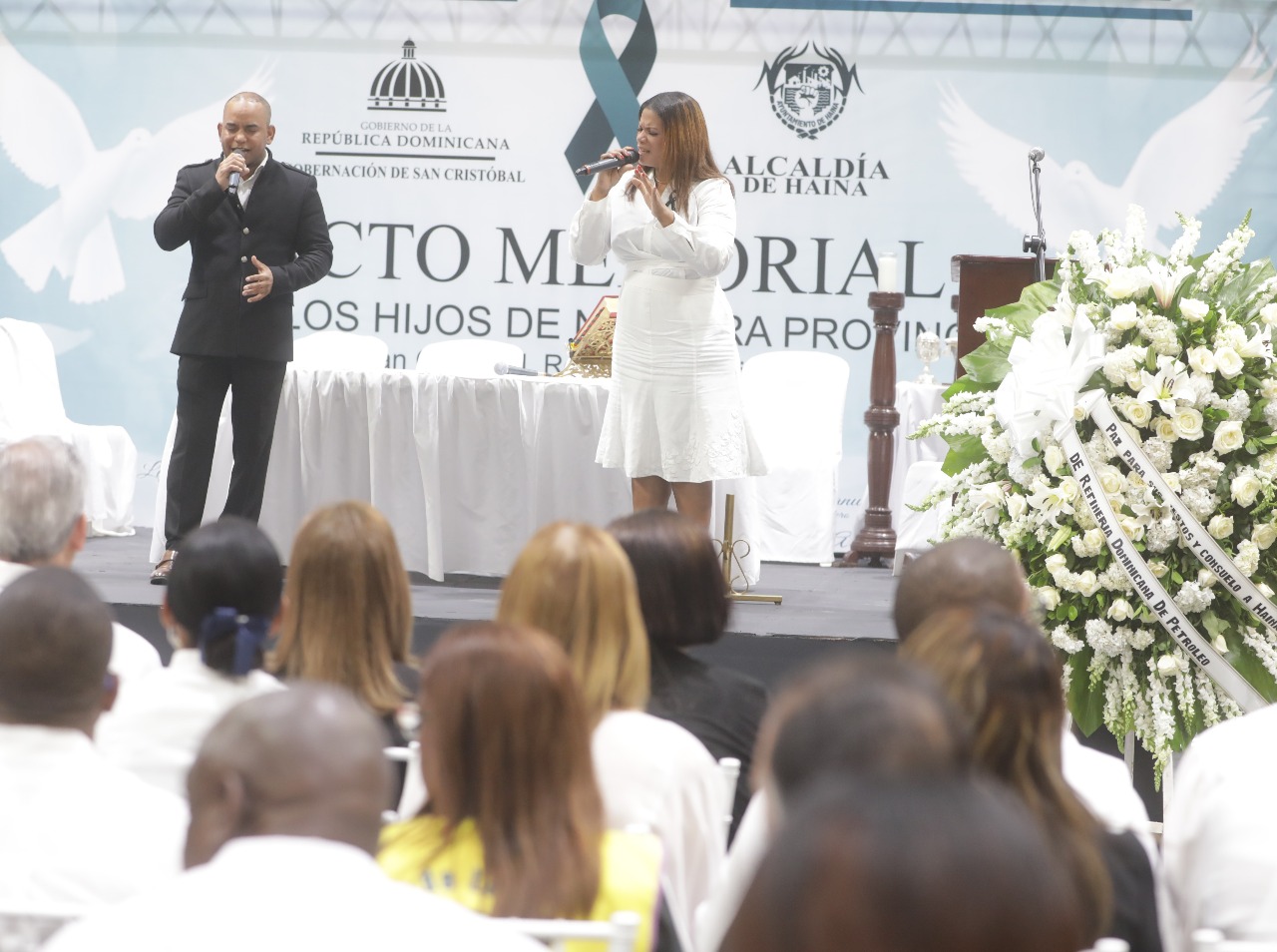 La ceremonia se realizó en el municipio de Haina de donde eran oriundo muchos de los fallecidos (Foto: fuente externa)