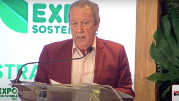 Vinicio Cerezo llama jóvenes a tomar acción para salvaguardar el futuro del planeta en Expo Sostenible 2025