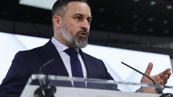Abascal felicita a Espriella y dice que los colombianos han dicho basta al narcosocialismo