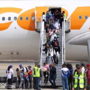 Llegan a Venezuela 193 migrantes deportados de Estados Unidos, entre ellos once niños