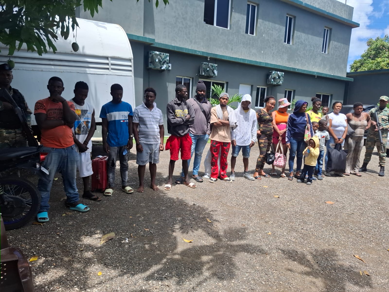 Arrecian operativos de Migración en Puerto Plata; haitianos ilegales son apresados