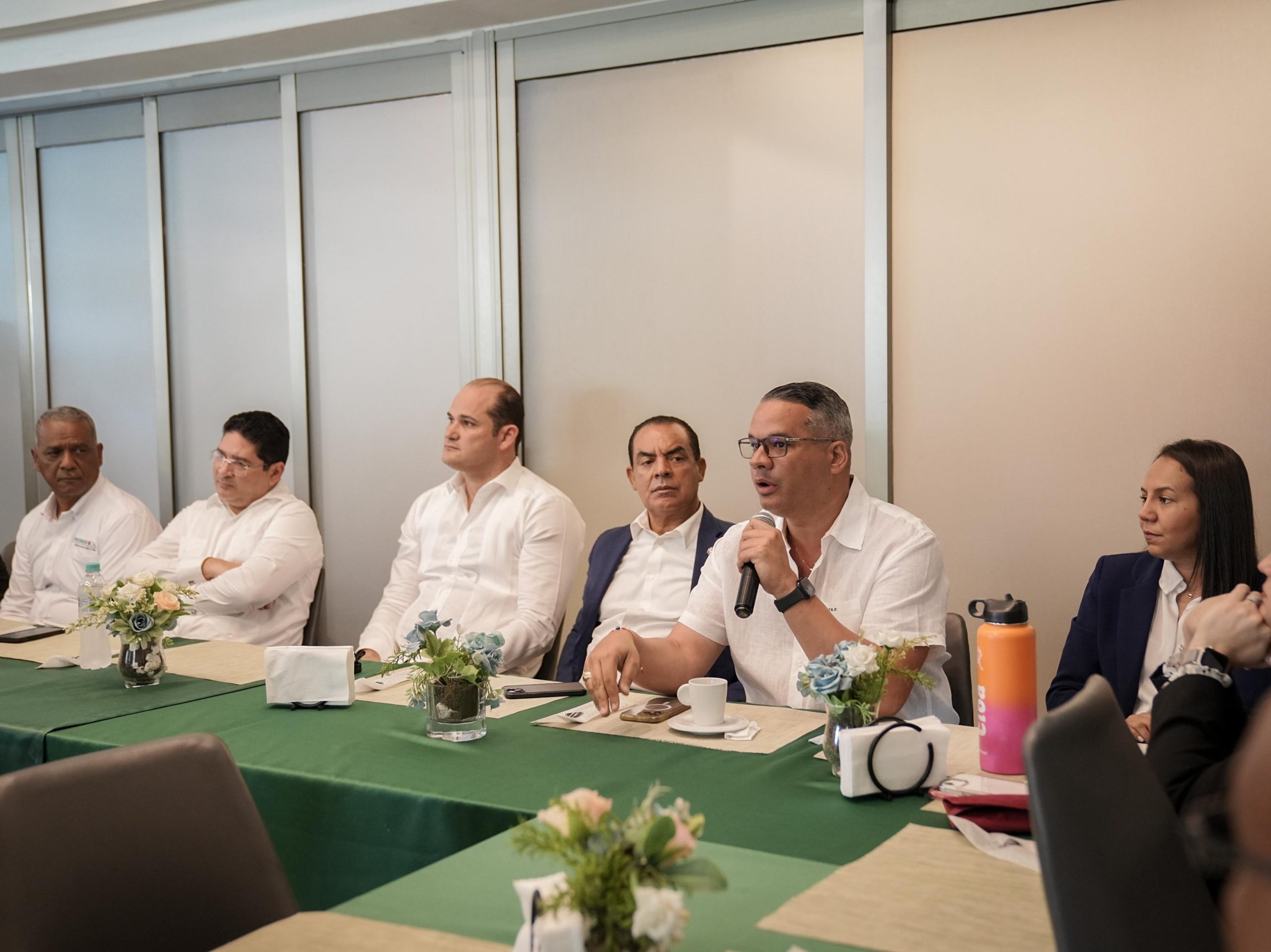 Promese/cal refuerza acceso a medicamentos con nuevas Farmacias del Pueblo en La Vega 5 Promesecal refuerza acceso a medicamentos en La Vega Foto PROMESECAL 2 scaled
