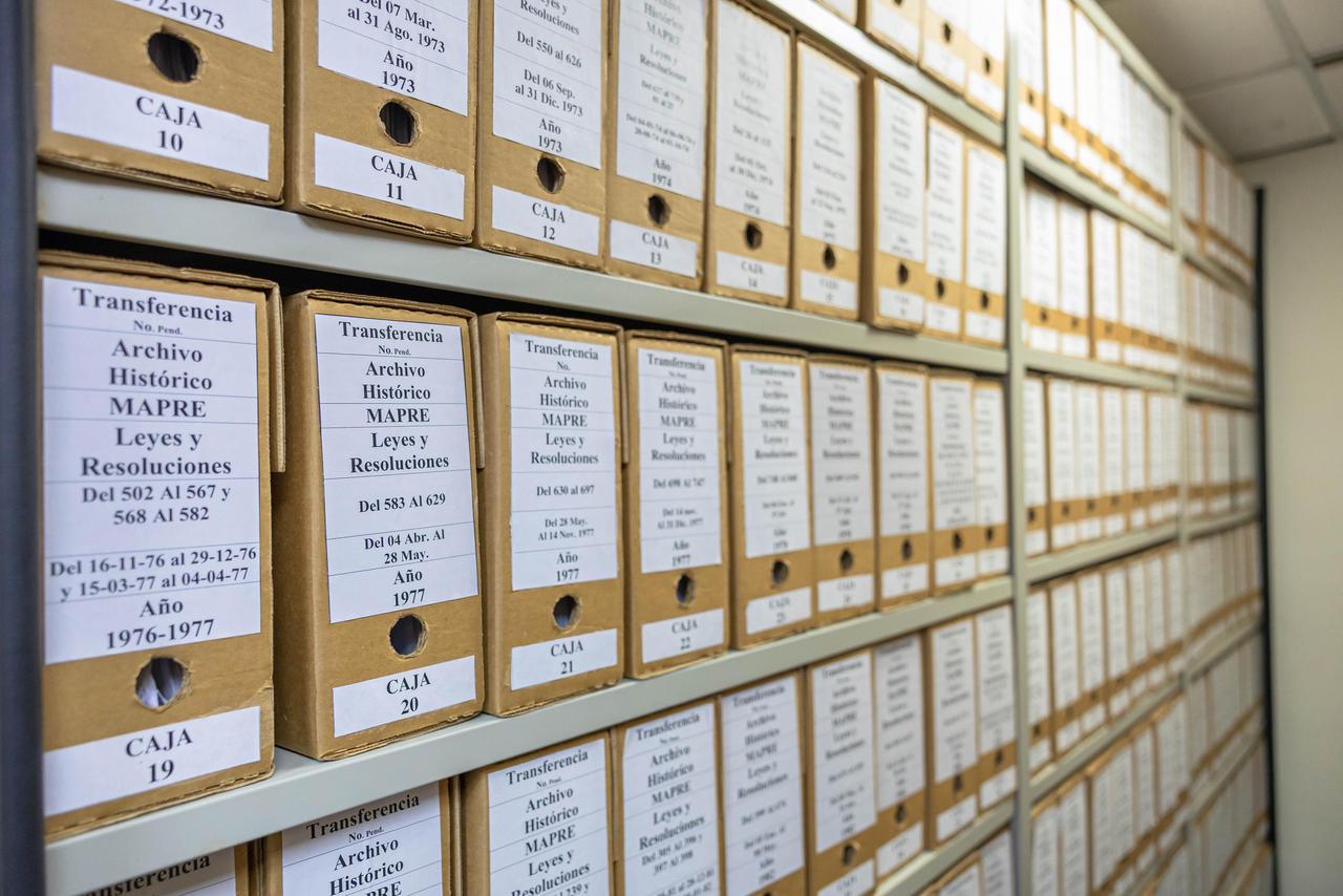 Estos documentos comprenden los años 1967 hasta 1977