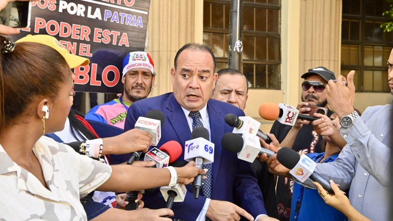 Abogado pide prisión preventiva para imputados en caso SeNaSa