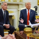 Carney y Trump tratan como reforzar la paz y seguridad en Ucrania y Europa