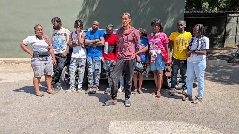 Ejército detiene a 11 haitianos indocumentados en operativo en Mao