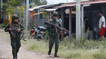 Emiratos recluta colombianos para que combatan junto a paramilitares en Sudán, revela HRW.